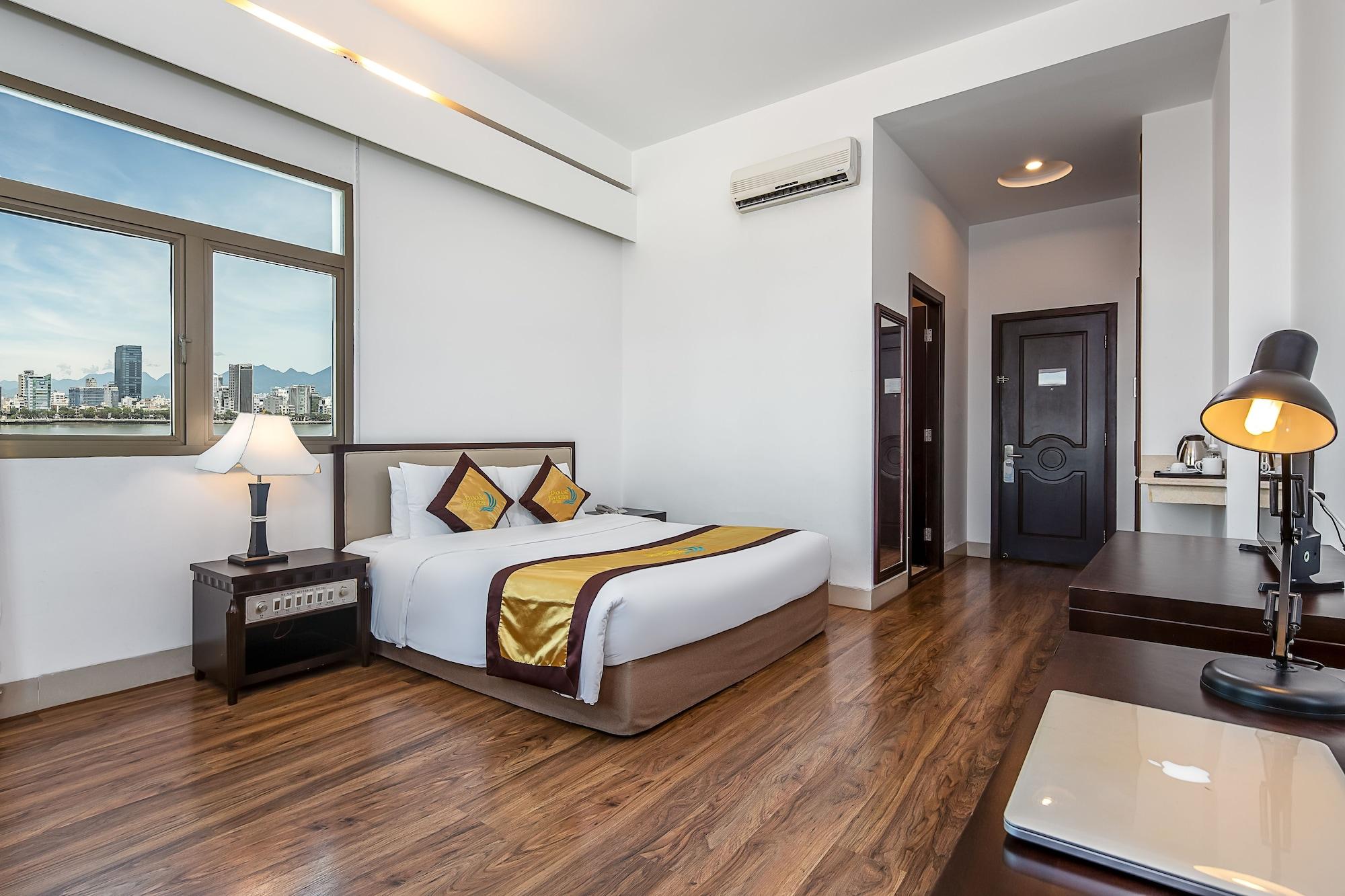 Da Nang Riverside Hotel Kültér fotó